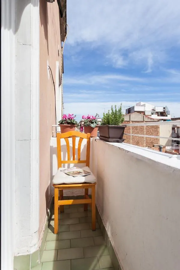 Apartament Apartamento Con Encanto, Luminoso Y Tranquilo L’Hospitalet de Llobregat 0*,  Hiszpania
