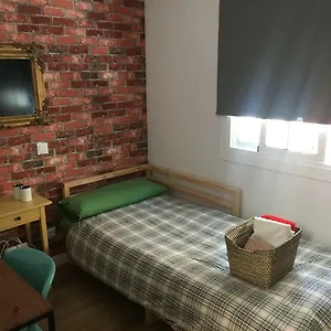 Practical Room: Barcelona-fira-airport Gasthuis